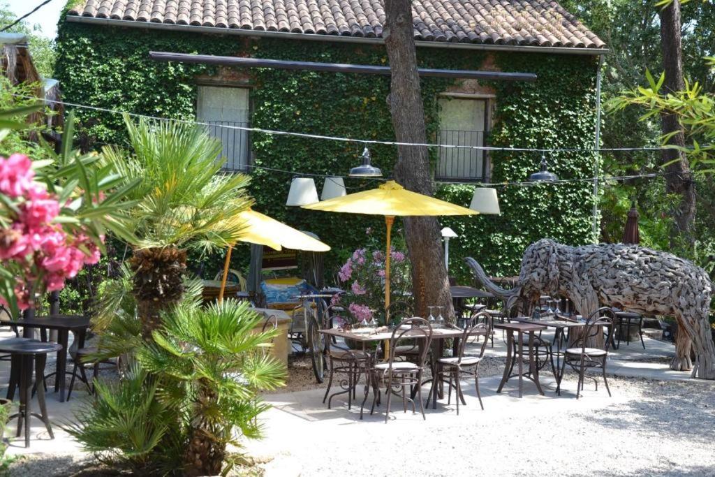 Hostellerie Le Paradou Lourmarin Εξωτερικό φωτογραφία
