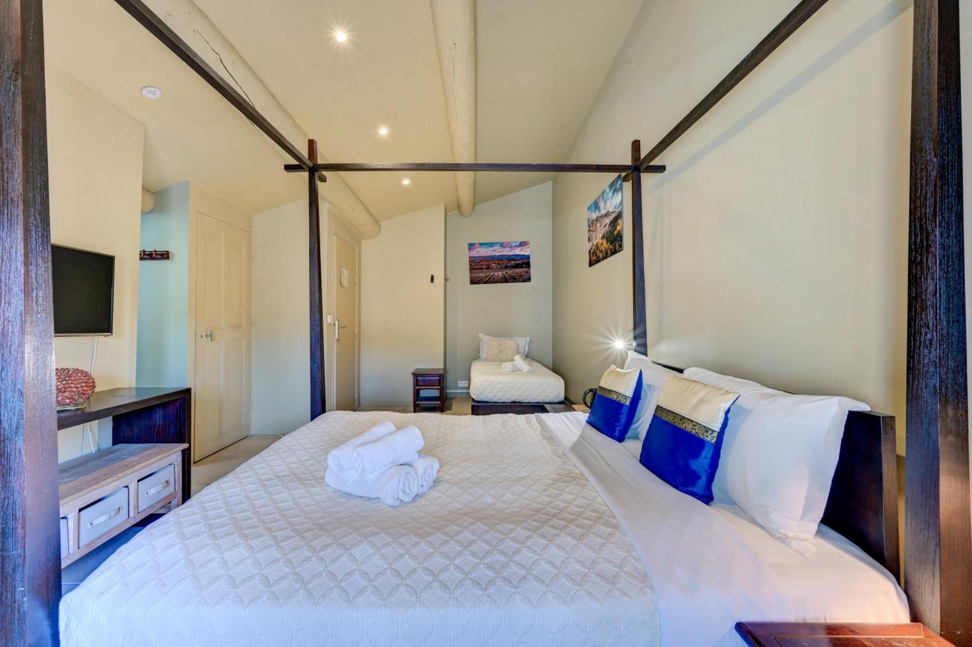 Hostellerie Le Paradou Lourmarin Εξωτερικό φωτογραφία