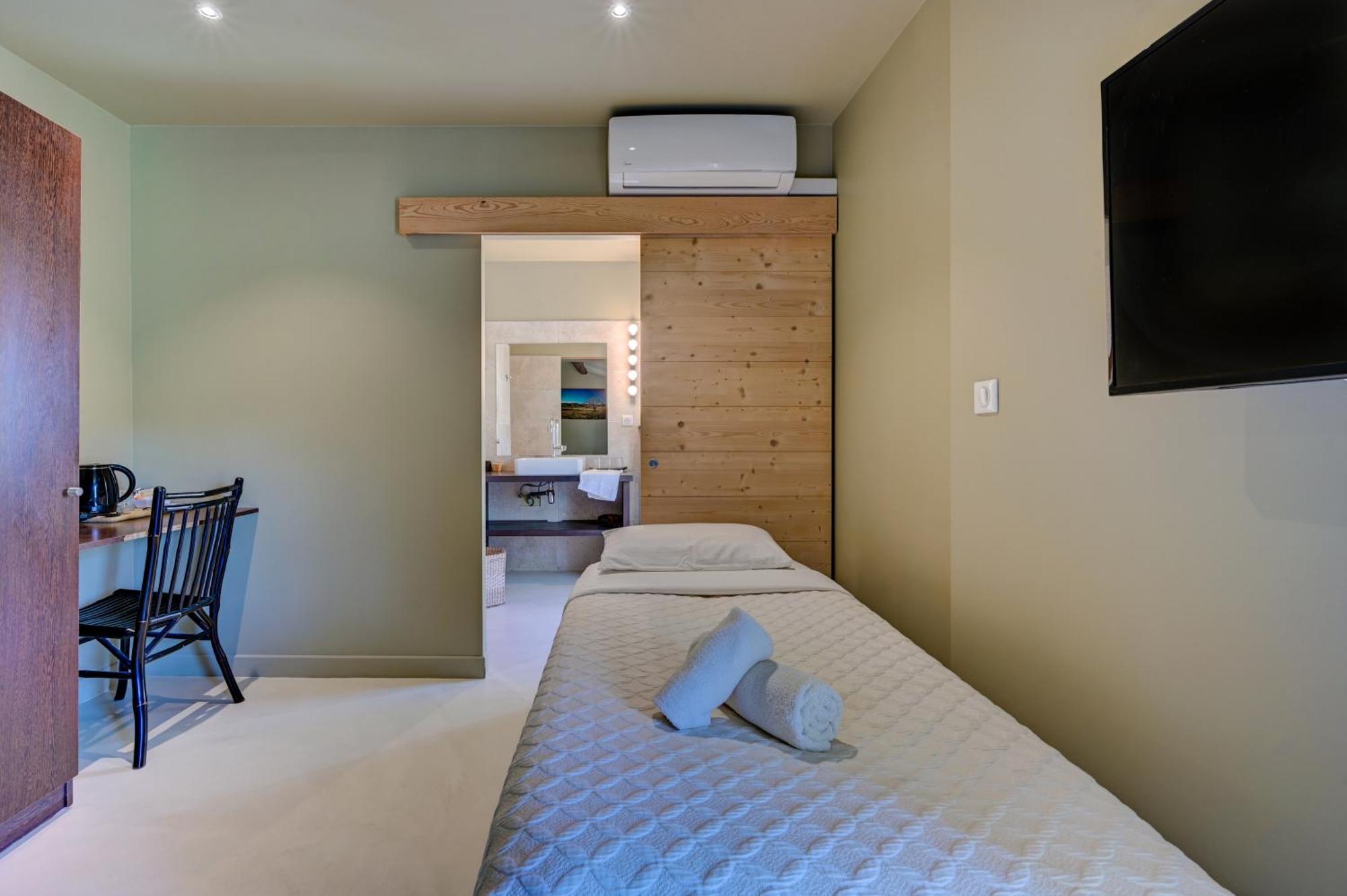 Hostellerie Le Paradou Lourmarin Εξωτερικό φωτογραφία