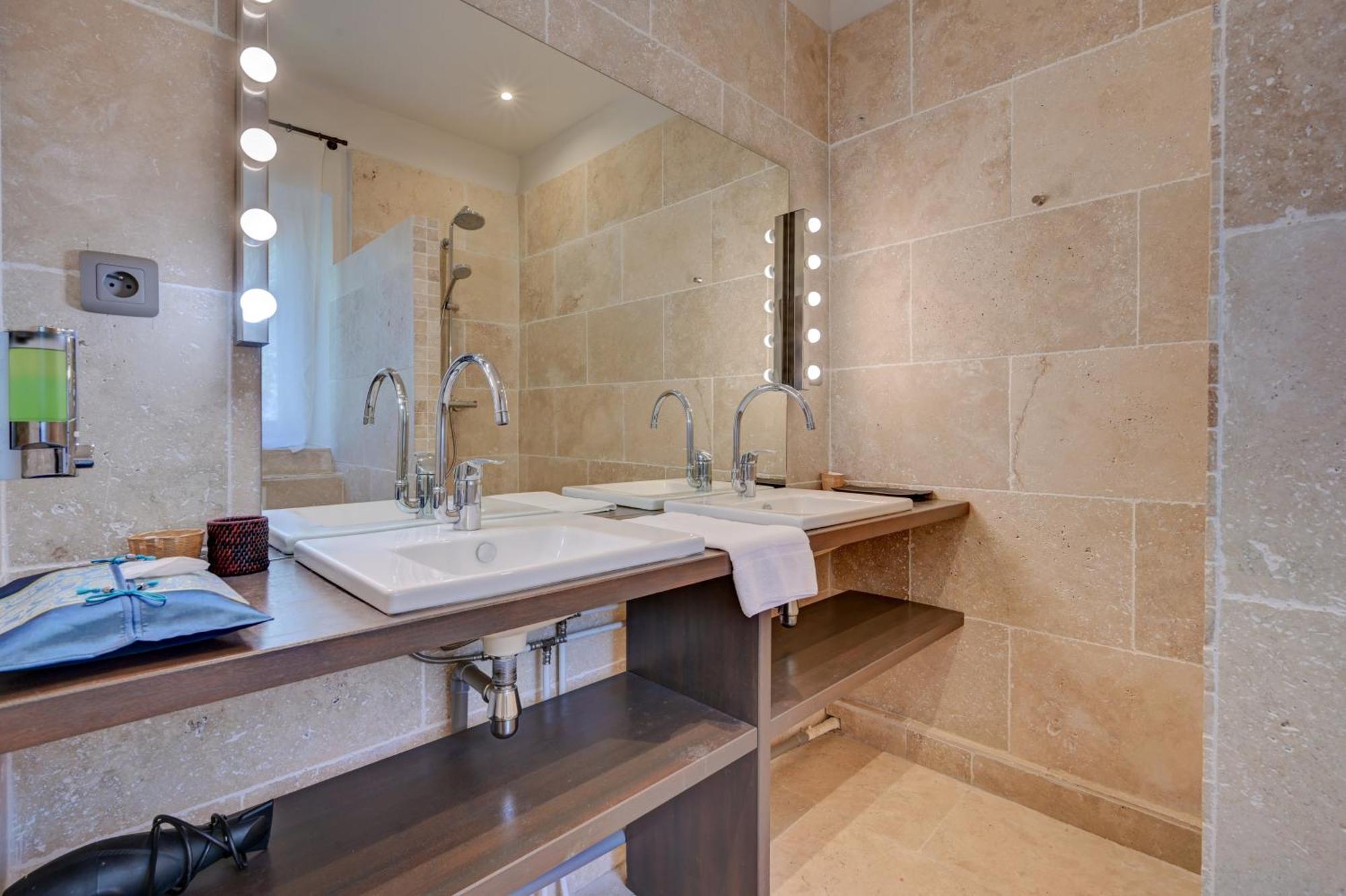 Hostellerie Le Paradou Lourmarin Εξωτερικό φωτογραφία